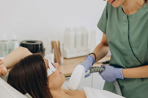 ب) روش‌های حذف موی دائم یا طولانی‌مدت